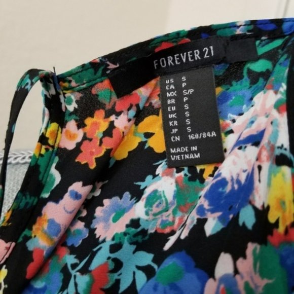 Forever 21 high neck floral dress Small - Picture 4 of 5